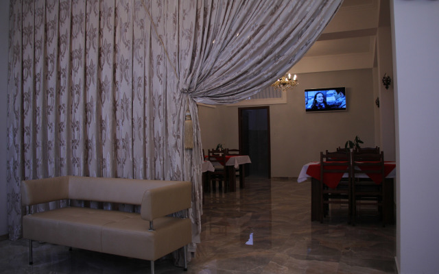 Lara Hotel
