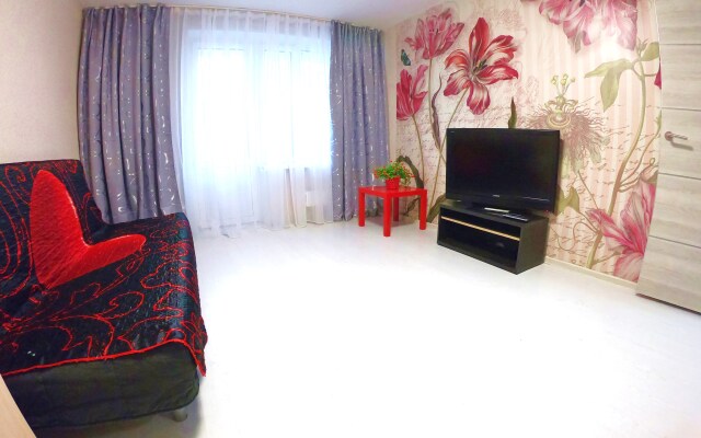 Апартаменты на Тихорецком Бульваре 2/2