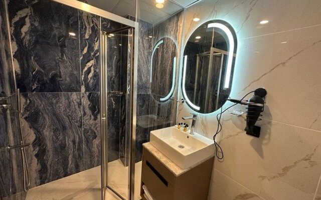 Istanblu Hotel Ataşehir