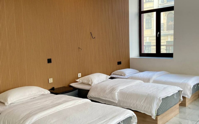 Отель Holiday Hotel