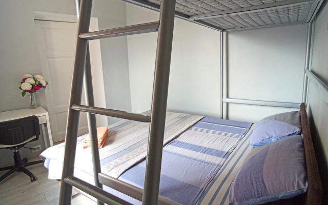 Na 6 Etazhe Na Ulitse Ordzhonikidze Apartments
