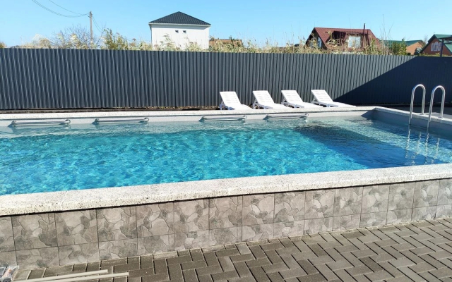 Отель Г/К Четыре Сезона