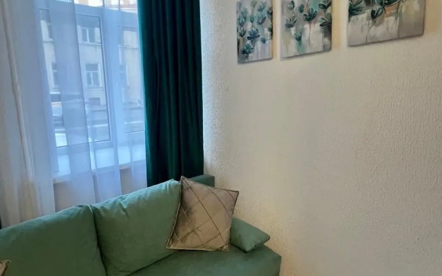 N7 na Khersonskoy Apartments