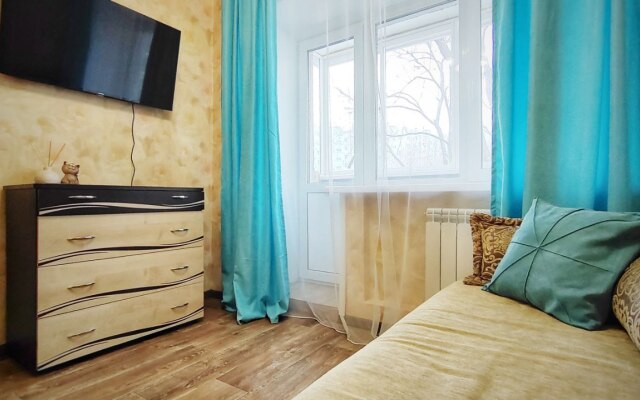 Uyutnaya Guru vozle Dendrariya Flat