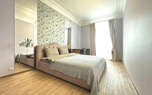 Квартира 2-к в центре на Кирова с балконом и кондиционером