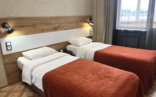 dvuhkomnatnye LYuKS na 8 etazhe Barbaris  Apartments LUX