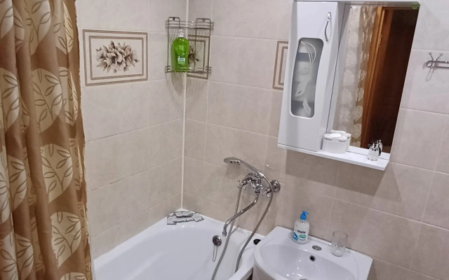 Uyutnaya Studiya V Murino Flat