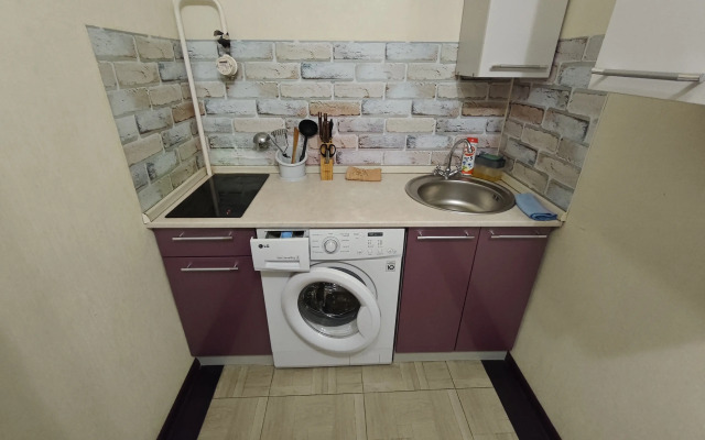 Na Industrialnoy 1А/40 Apartments