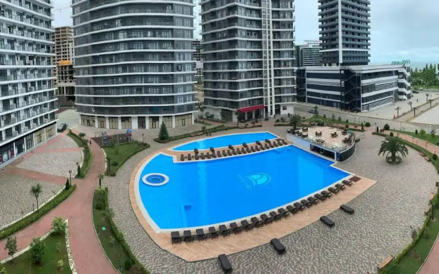 S Basseynom I Vidom Na Gory Apartments