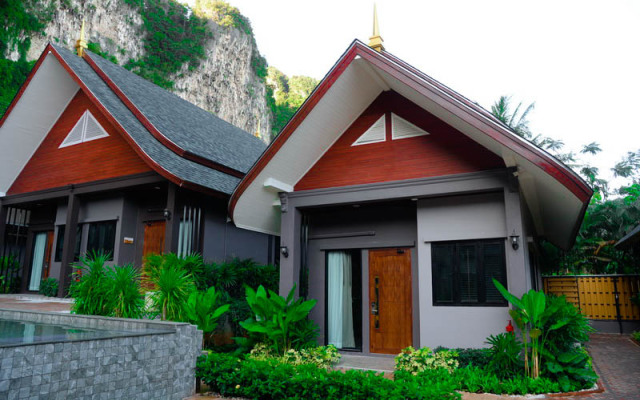 The Scene Cliff View Villas Hotel