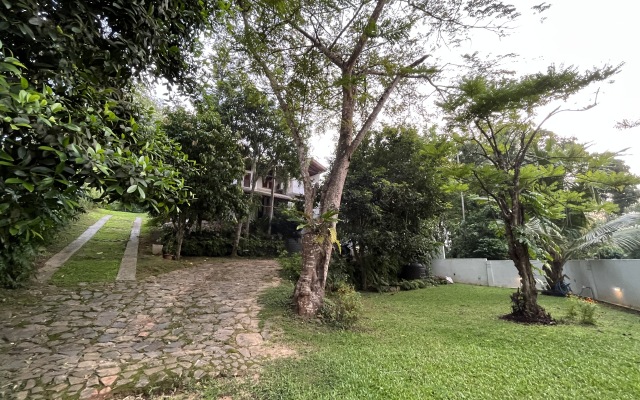 Dinoos Weligama Villa