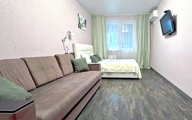 Апартаменты На Красных Партизан 1