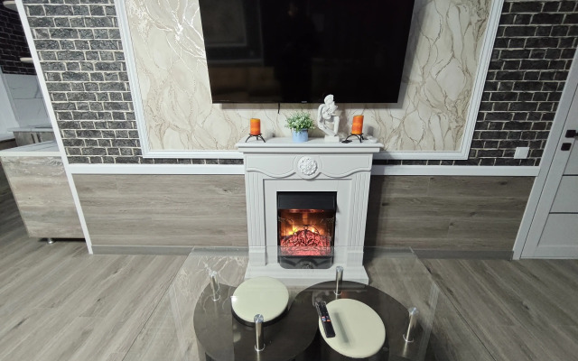 Na Krasnoy Armii 136/2 Apartments