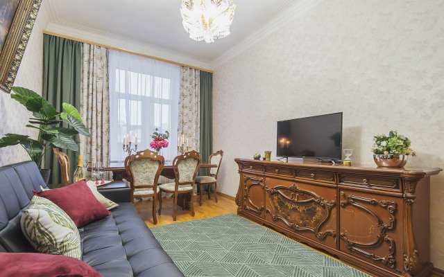 GM Cozy two-room apartment near the Kremlin and Arbat Apartments