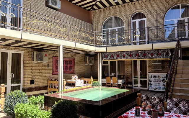 Shahnoza Grand Guest House