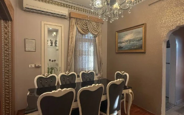 3BR Apt 4AC Balcony 5 Min to Metro Apartments