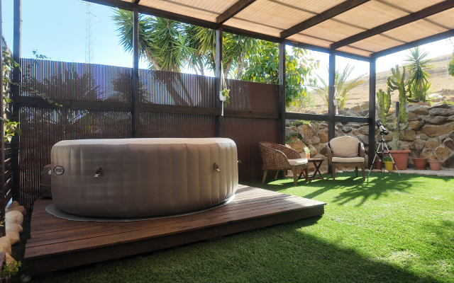 Гостевой дом с джакузи и собственным двориком