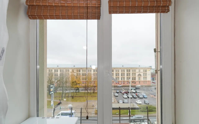 Na Prospecte Nezavisimosti 52 Flat 3-room
