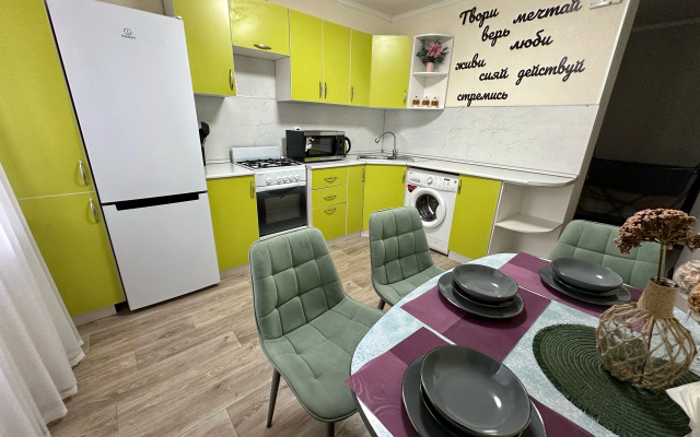 Prostornaya po Priyatnoy Tsene Flat