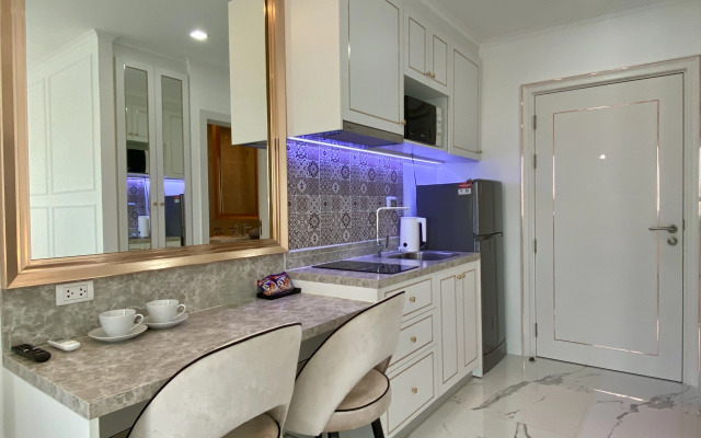 Апартаменты The Empire Tower