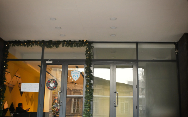 Stylish Gem Steps to Republic Square Apartments