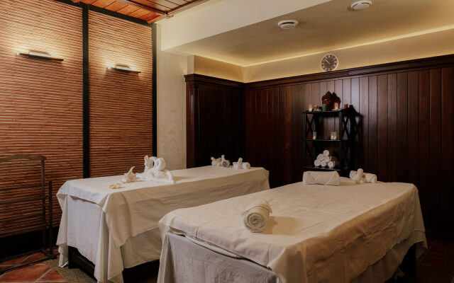 Gala-Al'pik  Hotel