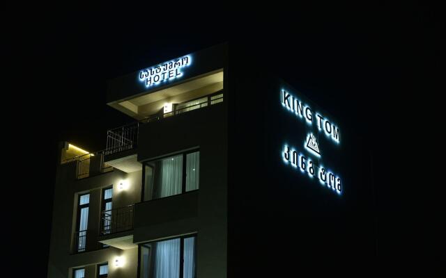 King Tom Hotel