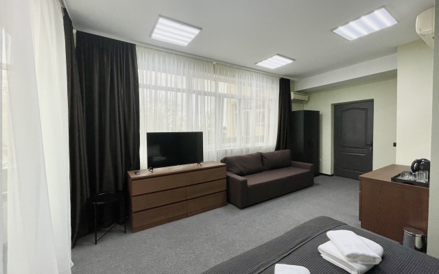 Four Rooms Guest House