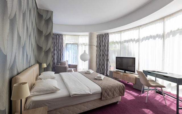 Razin Hotel
