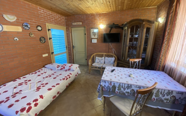 Частный дом 301 на Горького 63