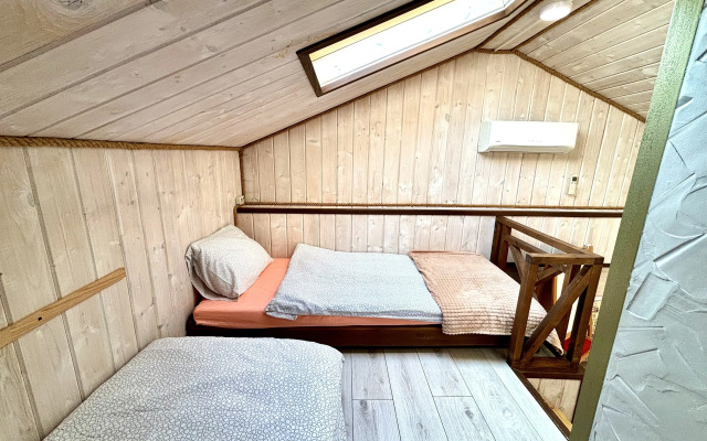 Квартира мансарда двухуровневая на первой береговой линии