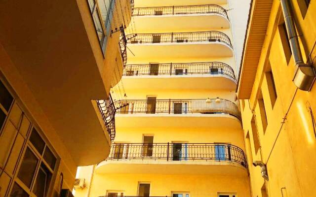 Апартаменты Black Sea