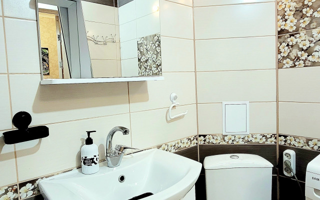 Romantichnaya Na Nikolaeva Flat