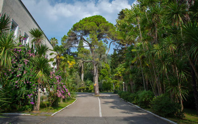 Dendropark Mini-Hotel	