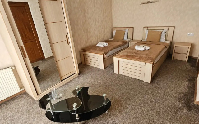 Danisimo Hotel