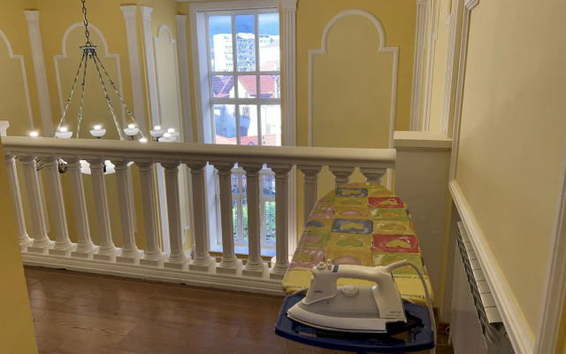 Частный Дом 327 с Бассейном и Видом на Горы