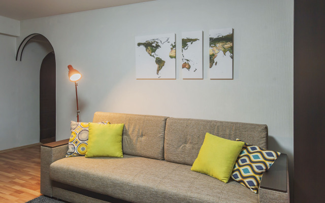 GM ryadom s Ekspocentrom i Belym domom Apartments