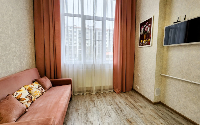 Апартаменты двухуровневые в ЖК Изумрудный город