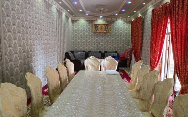 Raxmatjon Guest House
