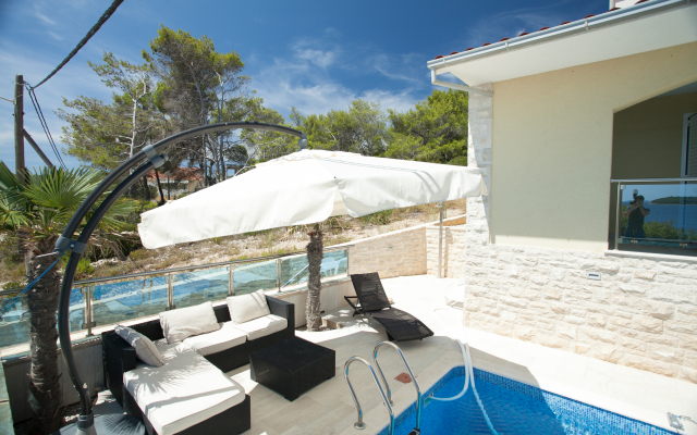 Cintro Apartments