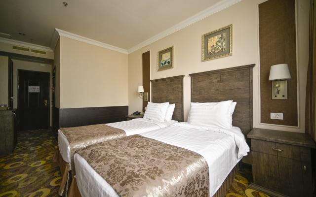Imperial Palace Hotel