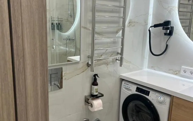 Апартаменты на Набережной 75к2 (602.2)