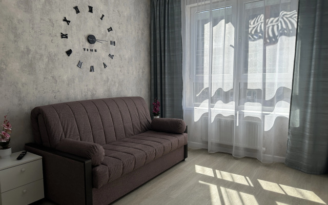 Апартаменты Светлые Уютные в ЖК Флора (256)