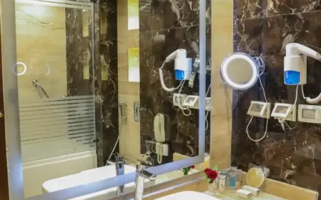 Helnan Landmark Hotel