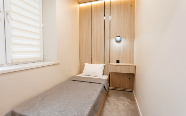 Luxx Aparts Hostel