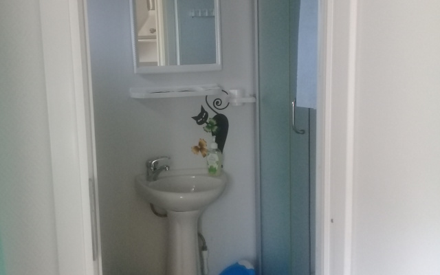 Akvarel Guest House
