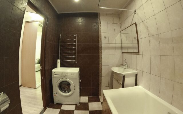 Lunacharskogo 10/15 Apartments