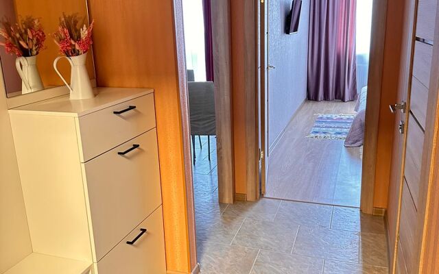 Апартаменты Кварт на Земнухова