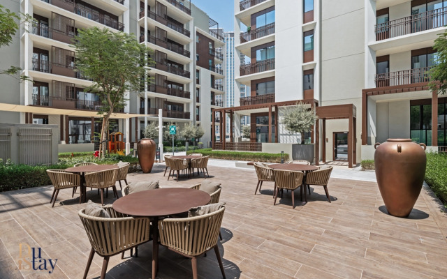 Skyline Retreat Community Views Apartments