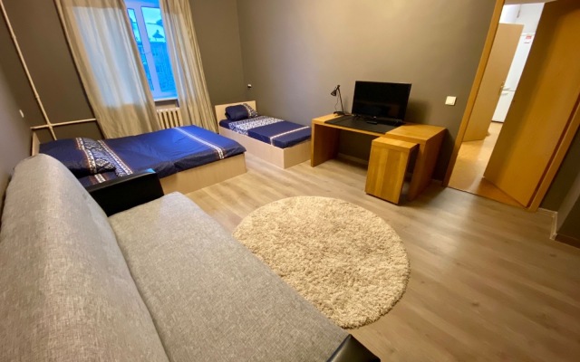 Kalininets 2 Flat with Balcony